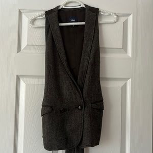 Gap vest